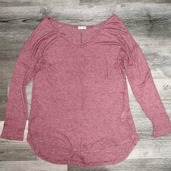 Off-Shoulder Long Sleeve Top - Picture 4 of 5